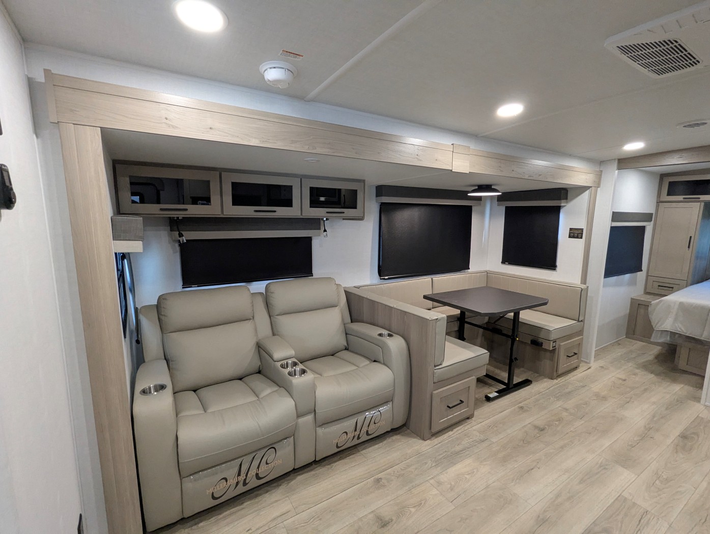 2026 Forest River Rockwood Ultra Lite 2706BH - Image 8