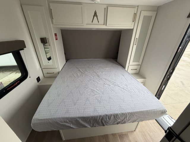 2027 Grand Design Transcend 265BHT - Image 17