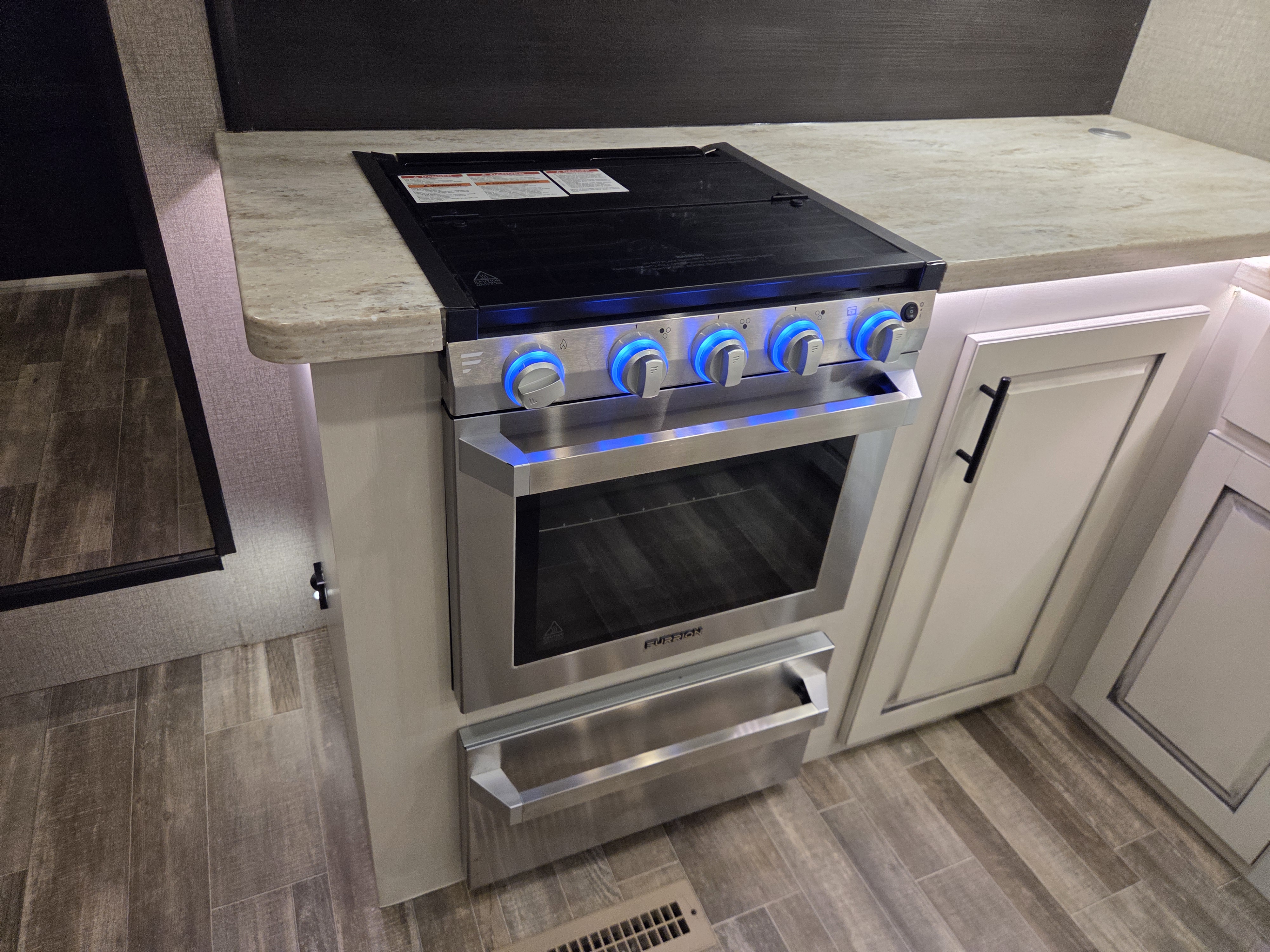 2021 Jayco Seismic 4113 - Image 21