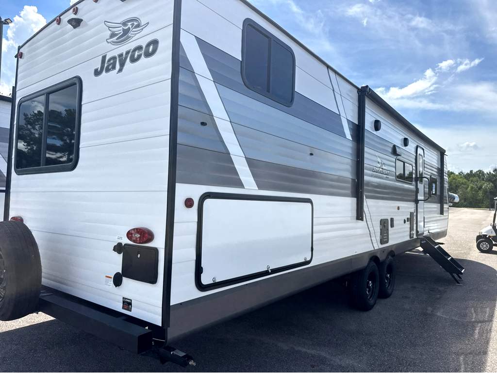2027 JAYCO JAY FLIGHT 325BHT - Image 4
