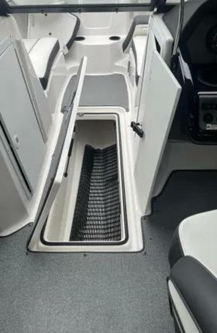 2018 Yamaha Boats SX210 - Image 5