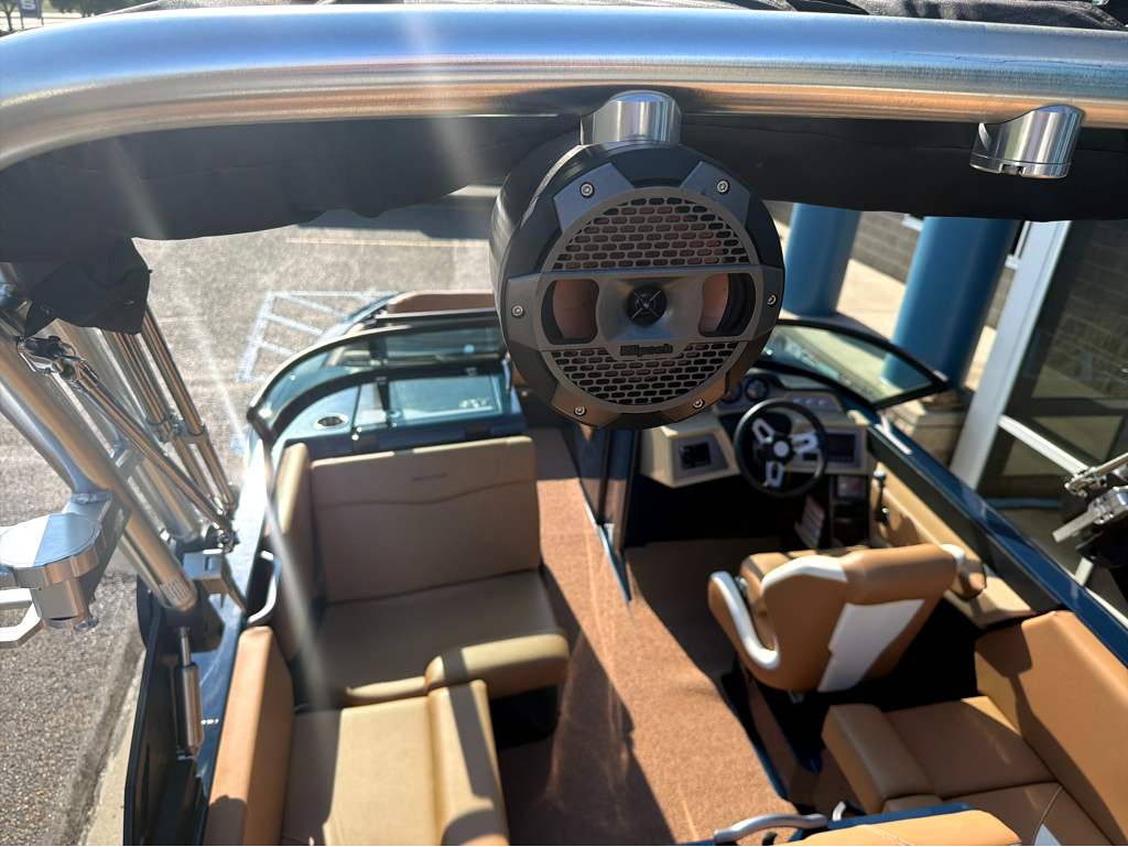 2022 MasterCraft NXT 22 - Image 24