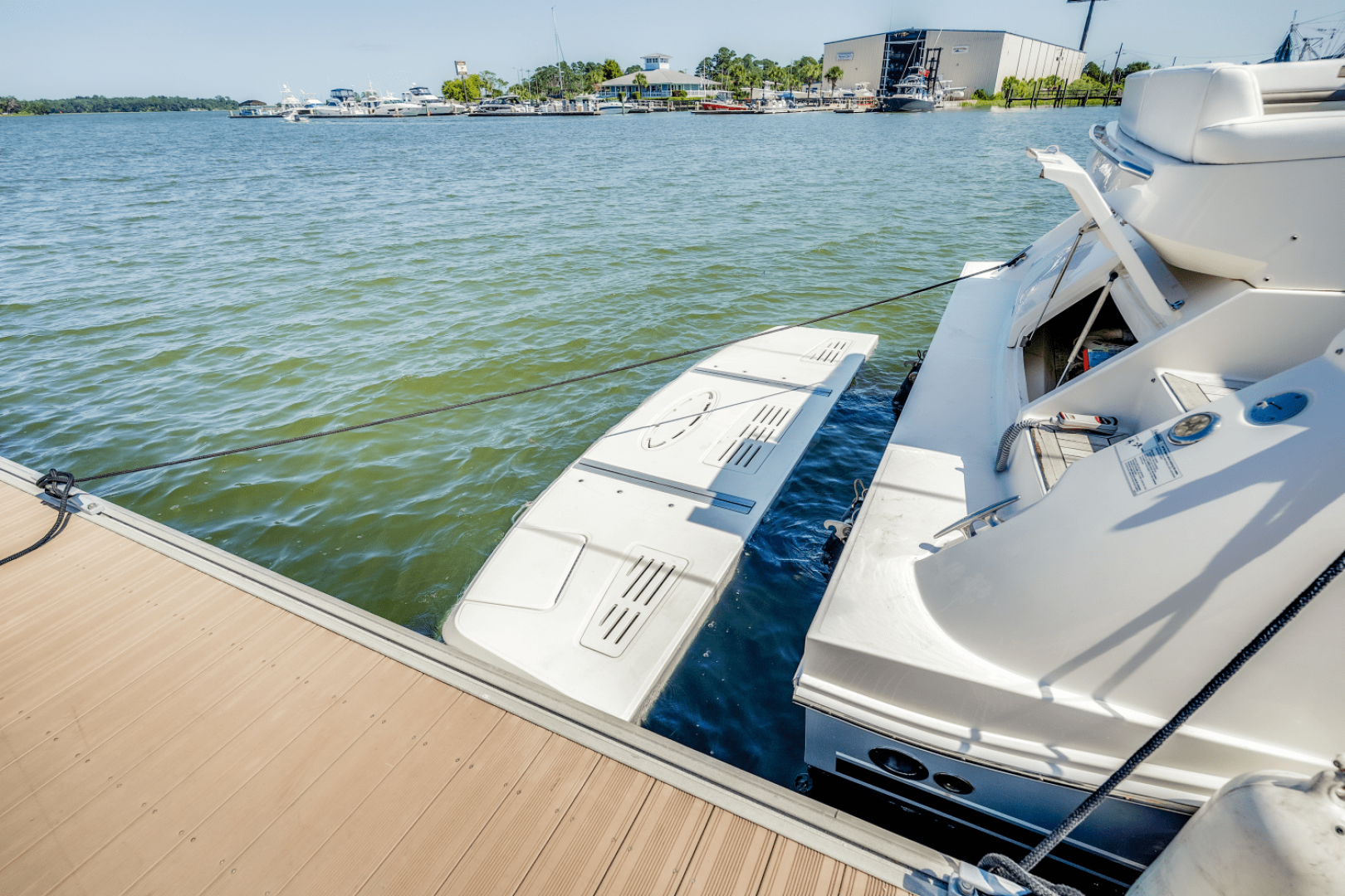 2013 Sea Ray 510 SUNDANCER - Image 82