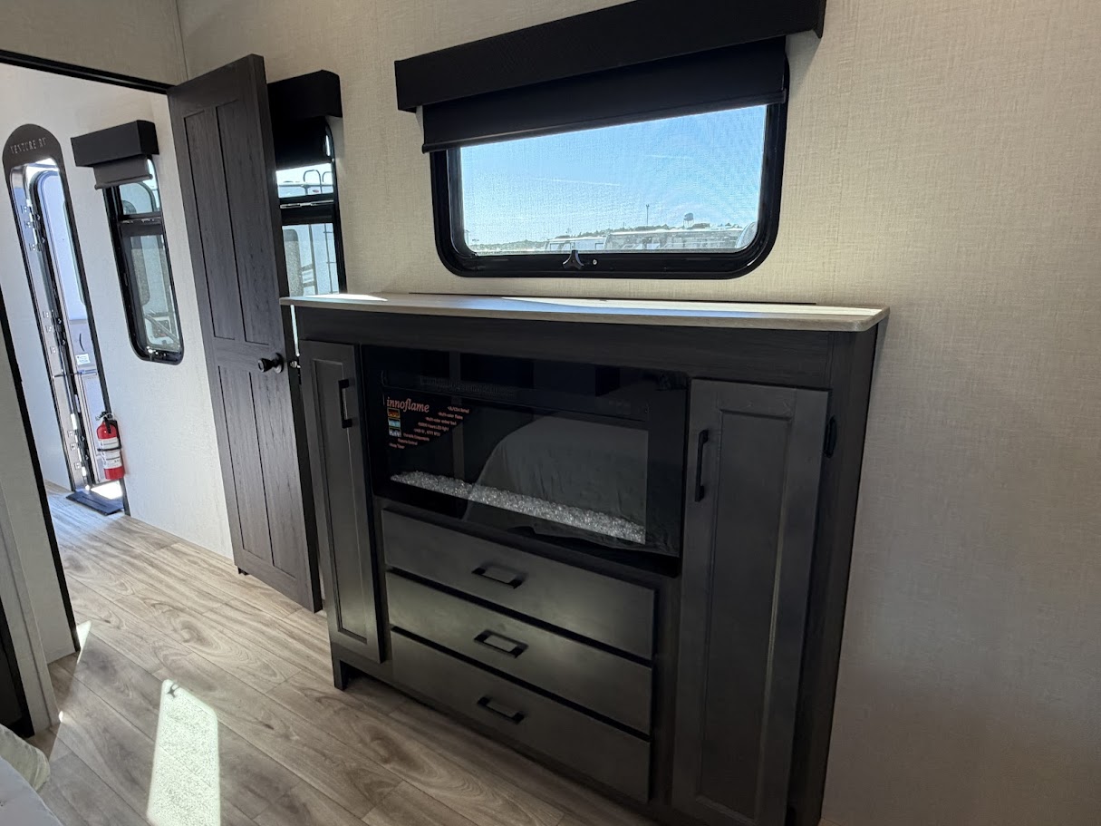 2026 VENTURE RV SPORTTREK 365VFL - Image 68