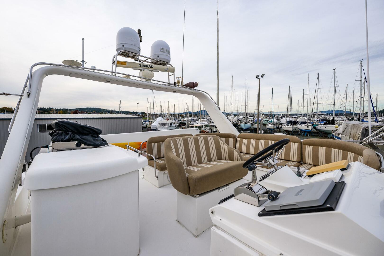 2001 Navigator 61 Pilothouse - Image 51