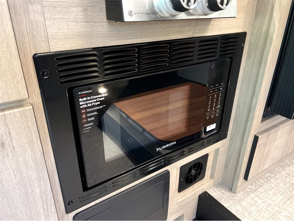 2026 Grand Design Lineage Series M 25TK - Image 13