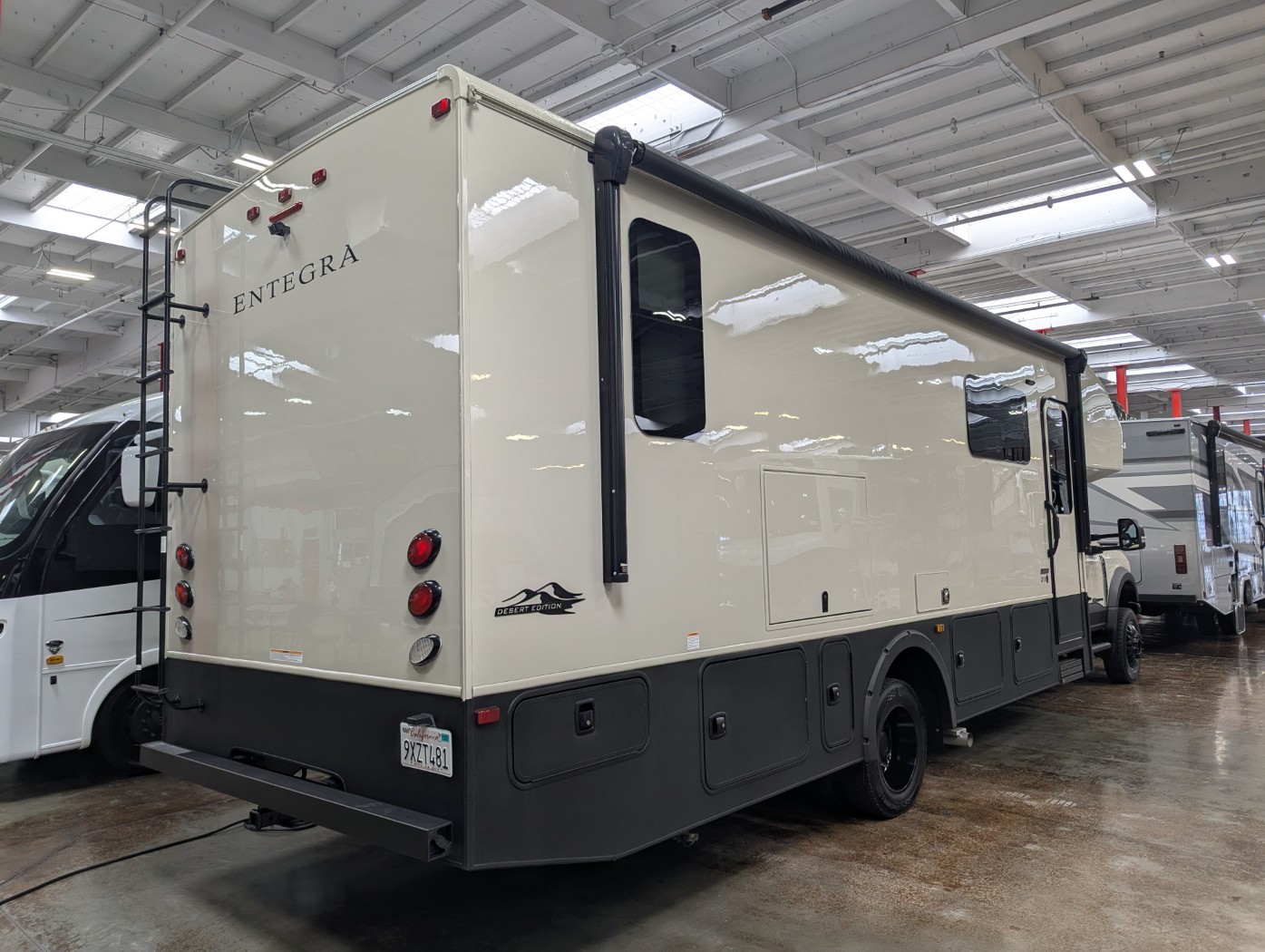 2026 Entegra Coach Esteem XL 32U - Image 9