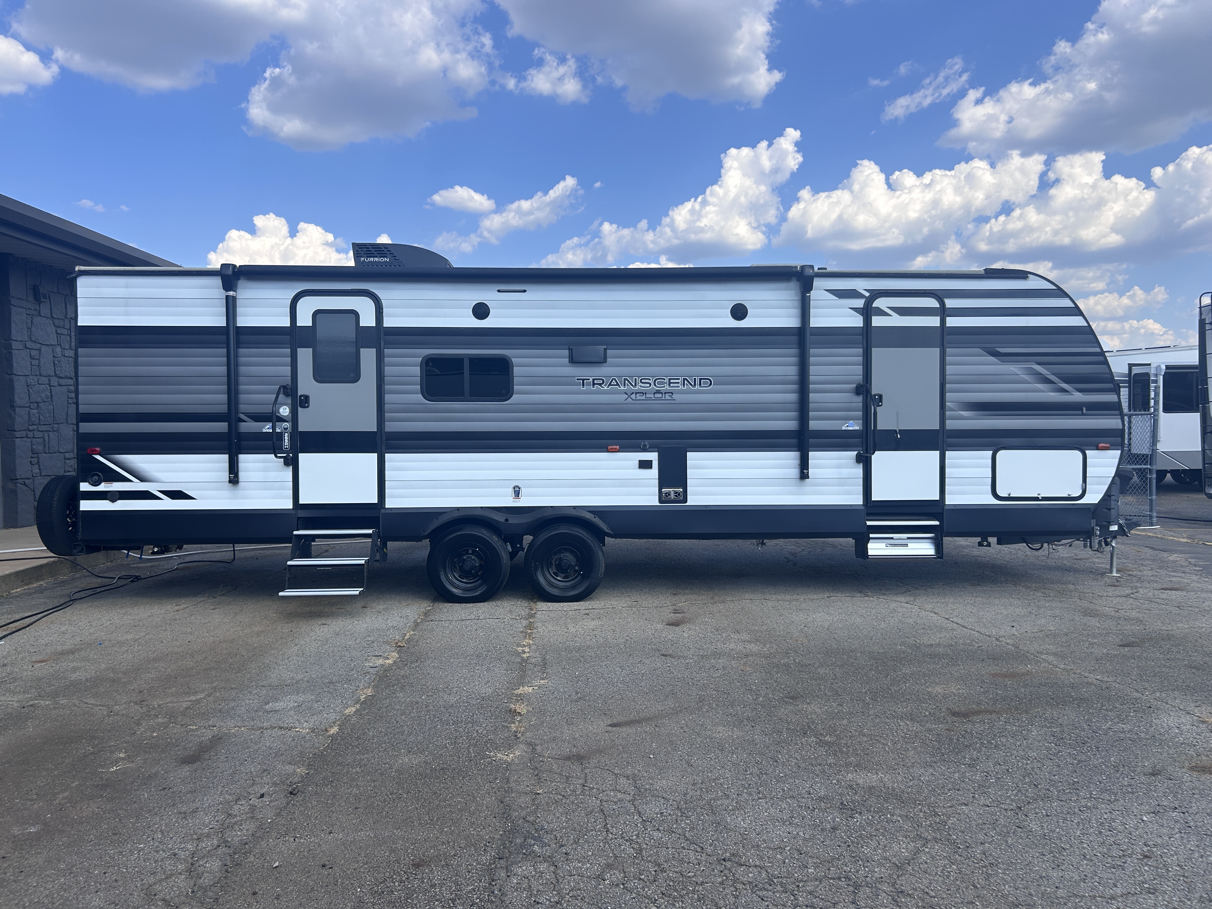 2022 Grand Design Transcend XPLOR 265BH - Image 2