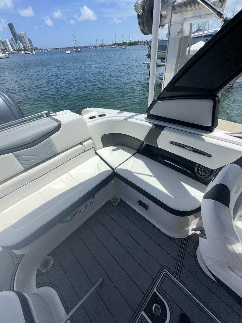 2022 Chaparral 267 SSX OB - Image 8