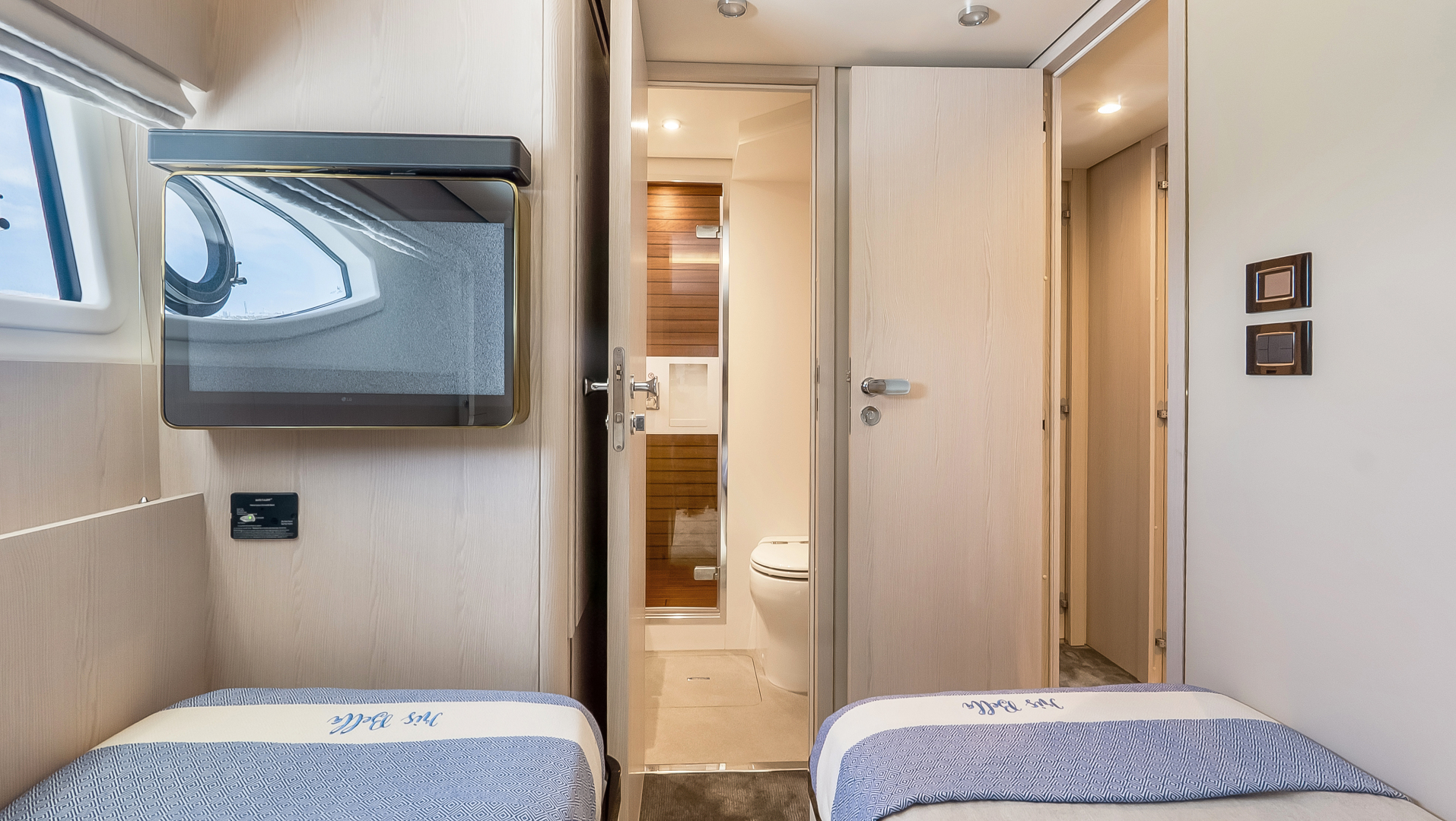 2025 Azimut 78 FLY - Image 34