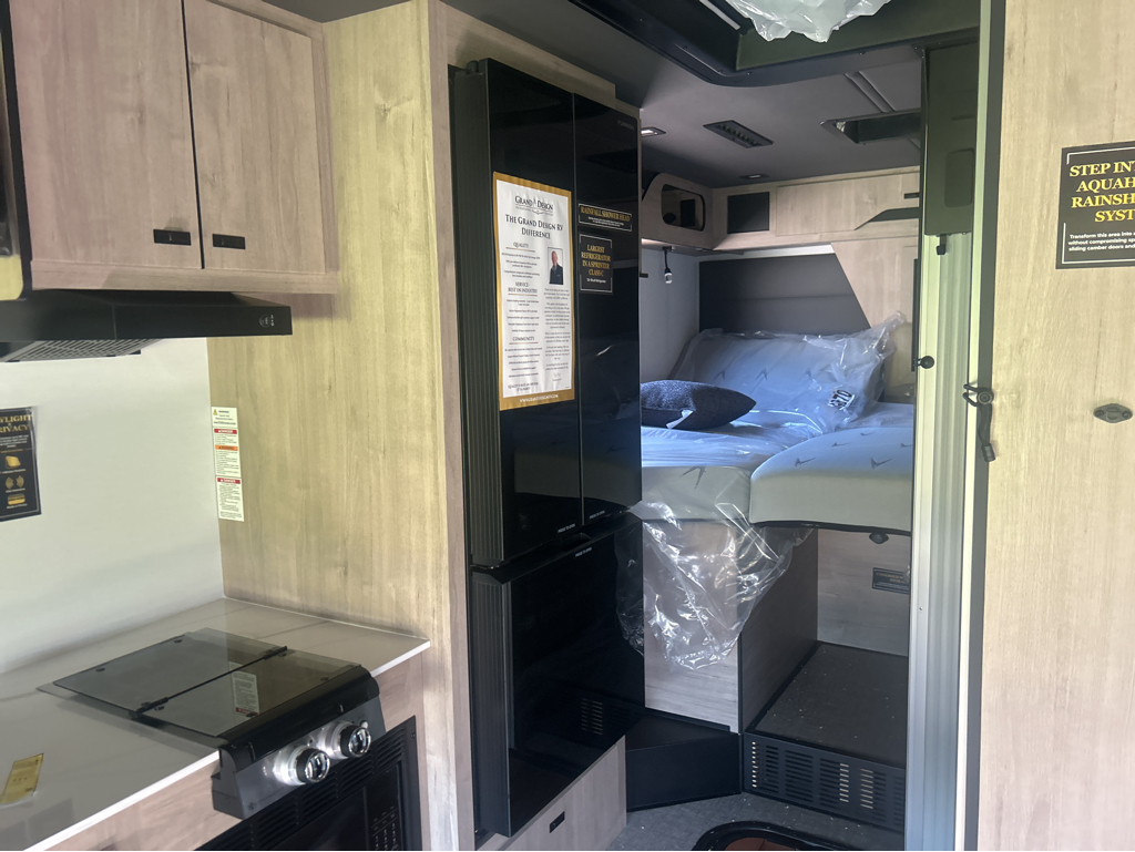 2026 Grand Design Lineage Series M 25TK - Image 12