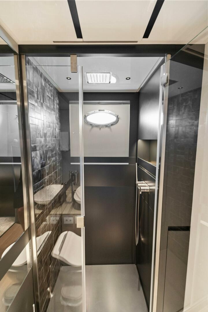 2023 Pershing GTX Motoryacht - Image 104