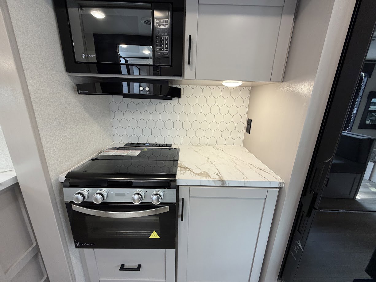 2026 JAYCO JAY FEATHER 21MML - Image 25