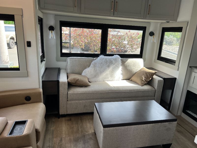 2026 Brinkley RV Model Z 3600 - Image 8