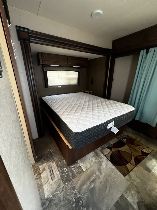 2015 Jayco 38RLTS - Image 15