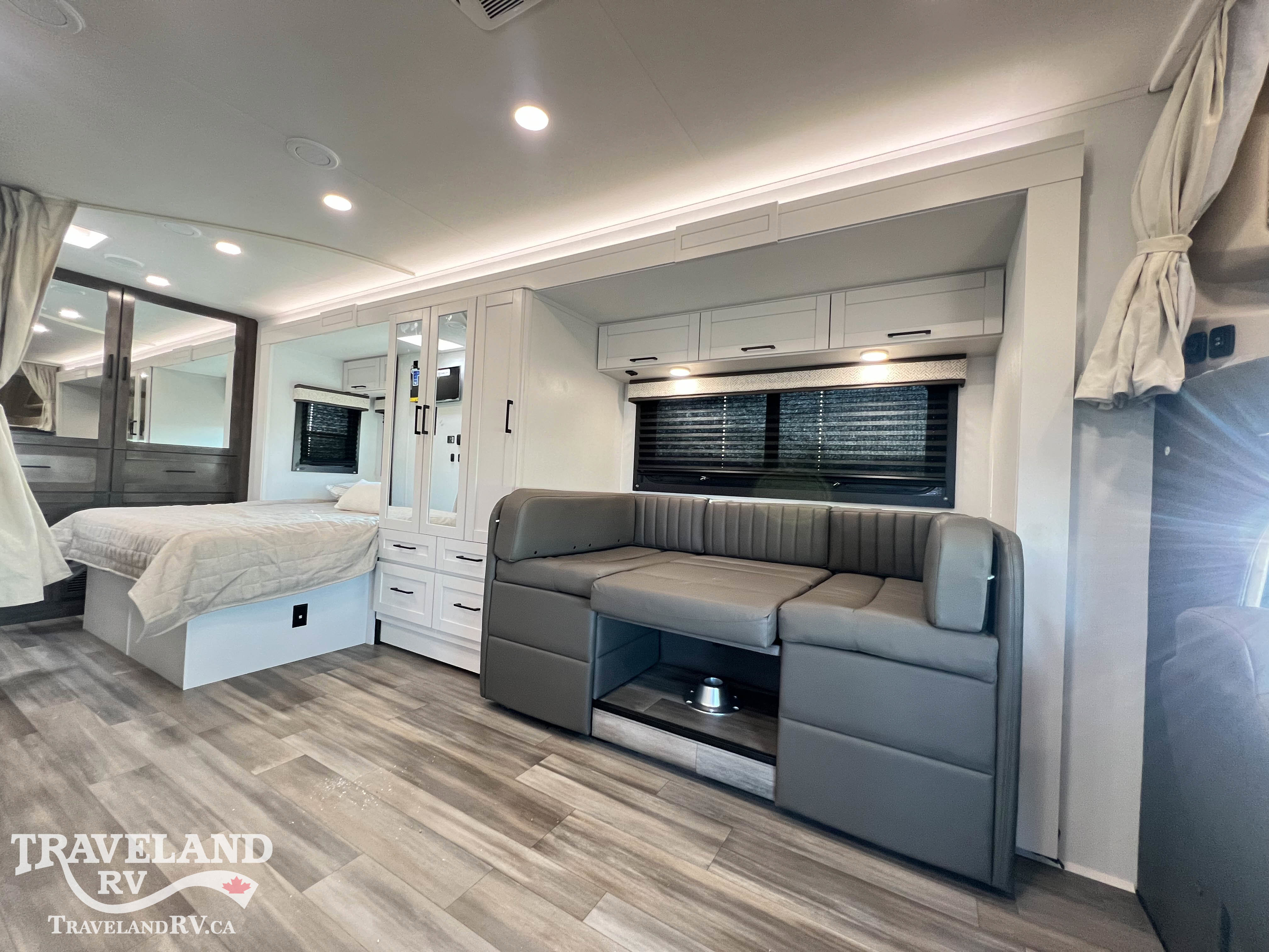 2026 Entegra Coach Odyssey 24B - Image 16