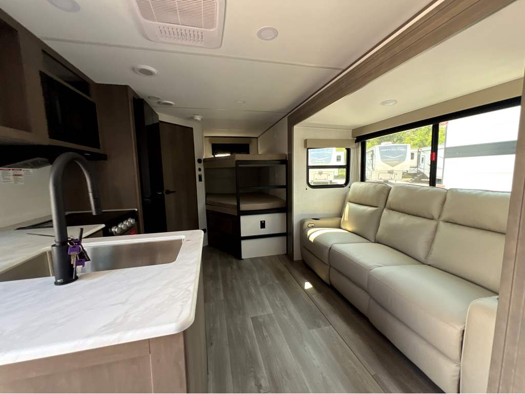 2026 GRAND DESIGN TRANSCEND 23BHX - Image 6
