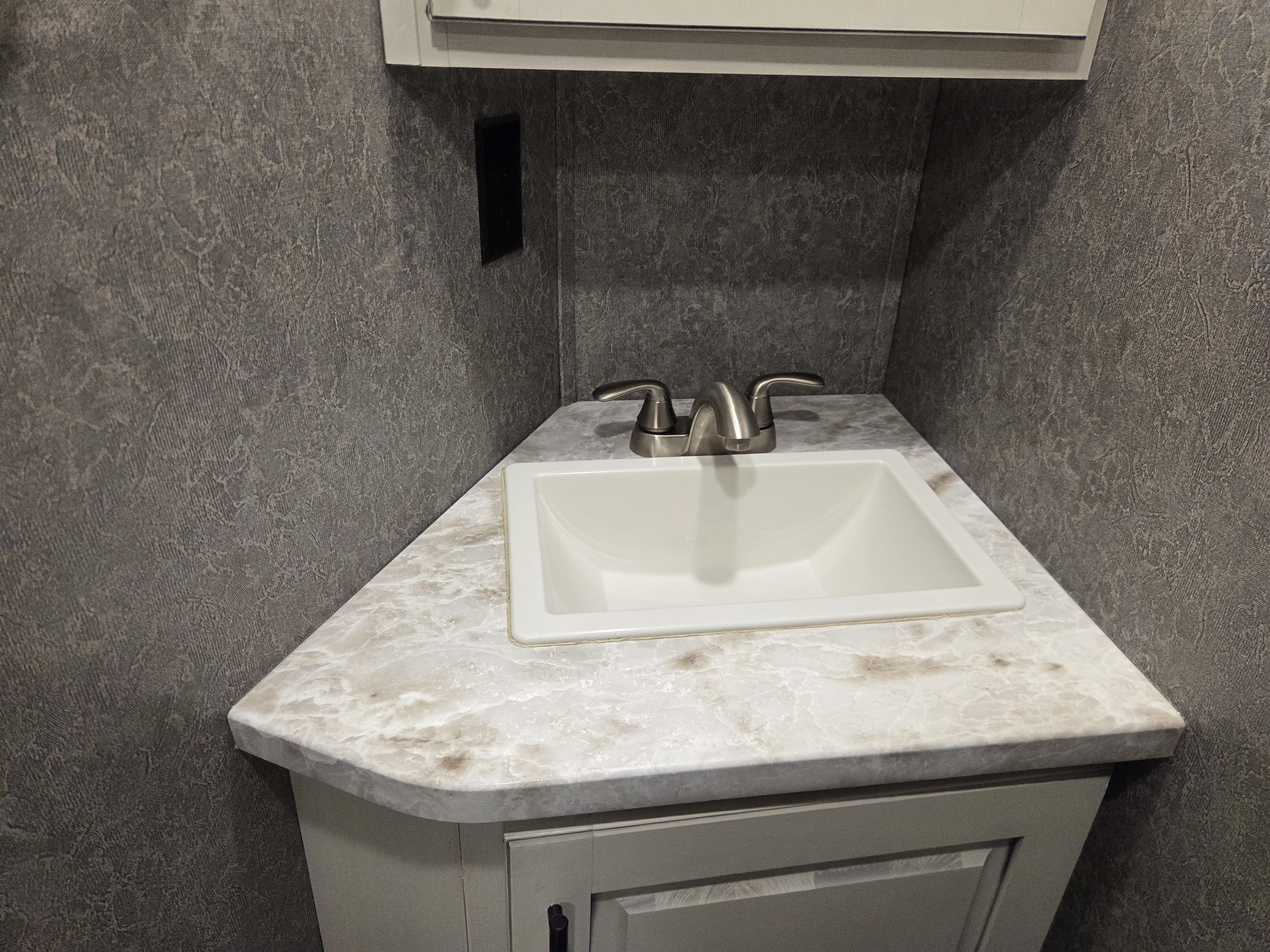 2021 Jayco Seismic 4113 - Image 11