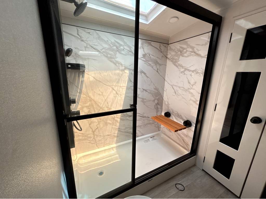 2026 JAYCO PINNACLE 38FBRK - Image 25