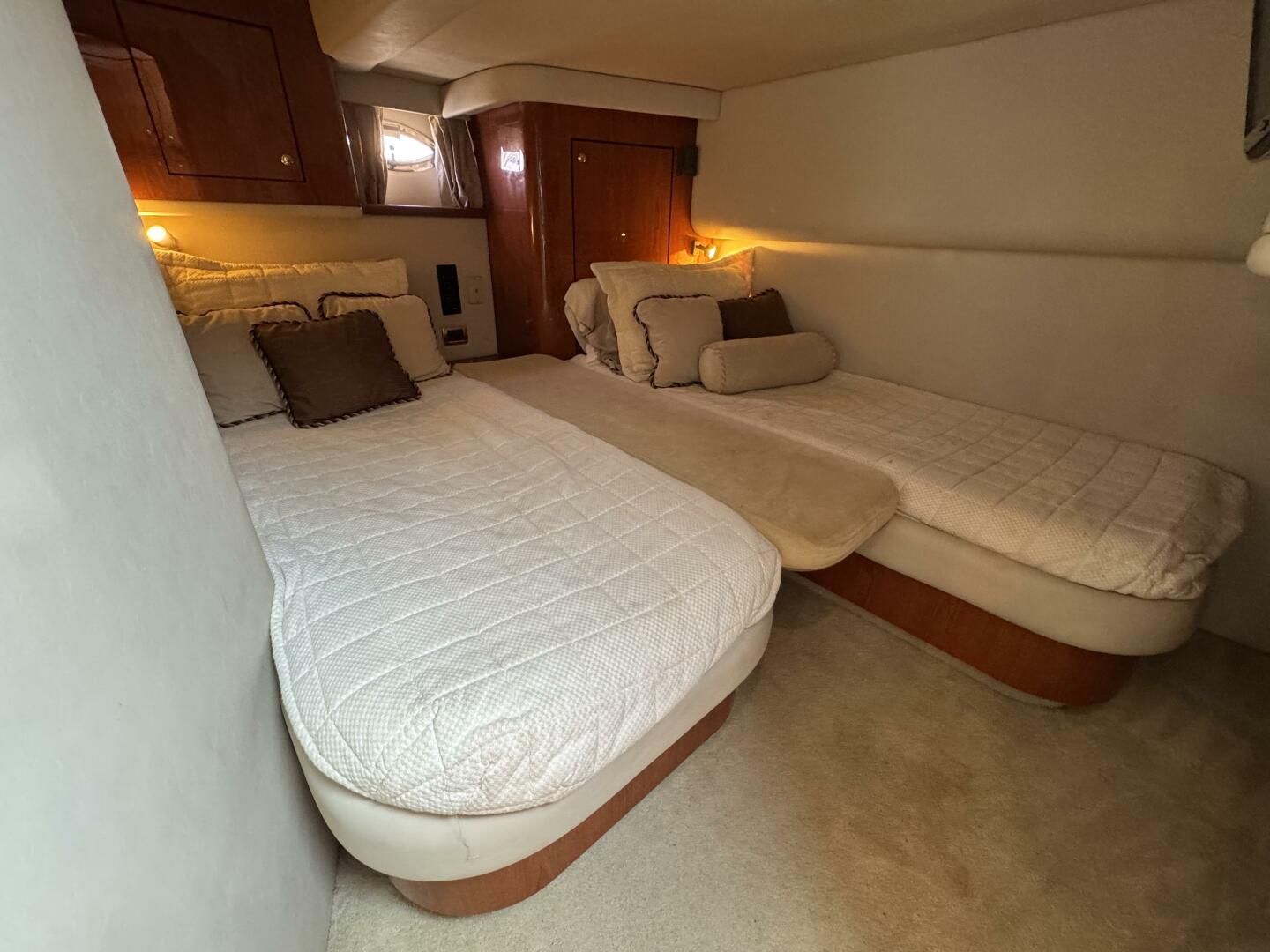 2001 Sea Ray 510 SUNDANCER - Image 26