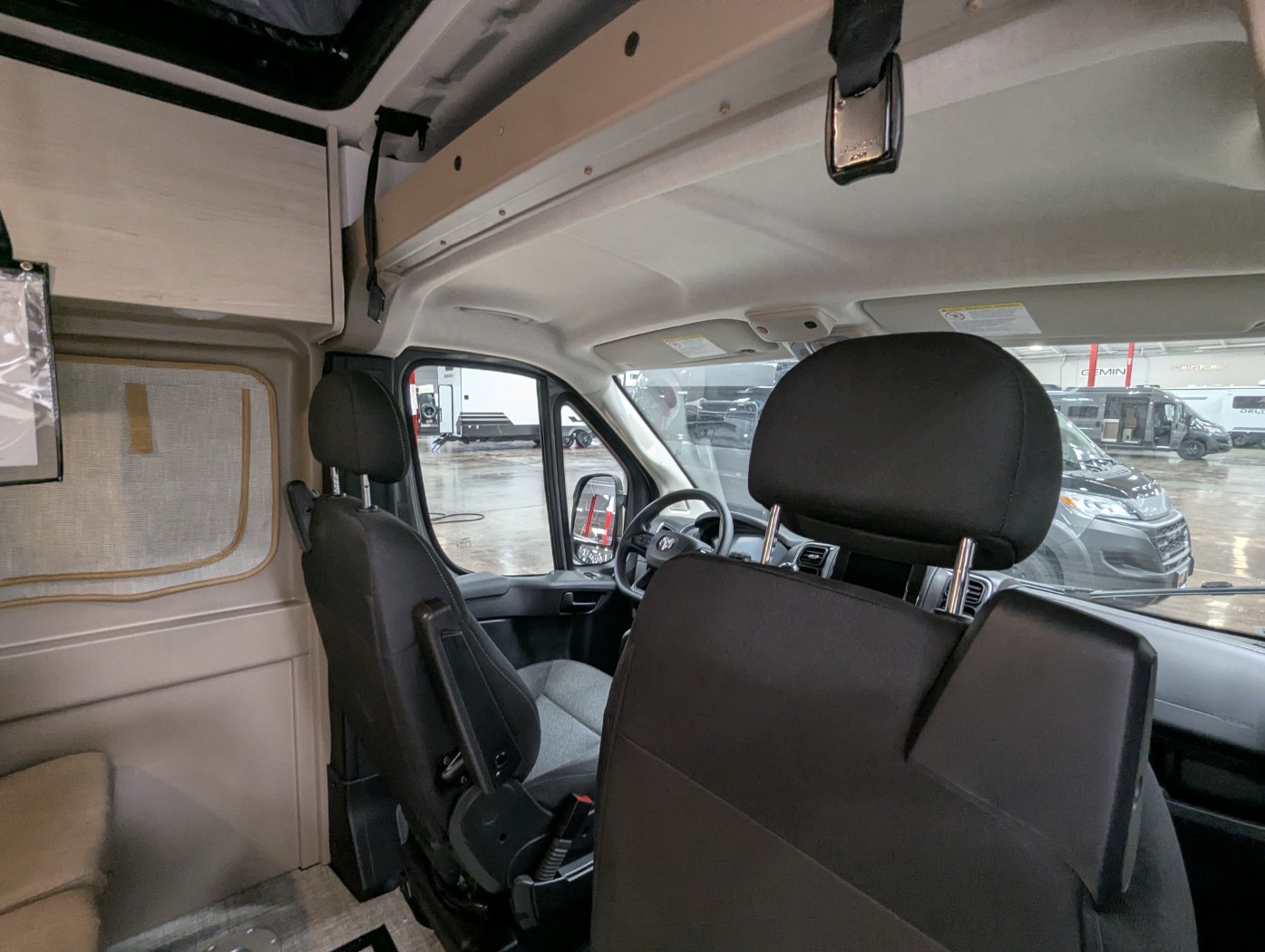 2027 Winnebago Solis 59P - Image 16
