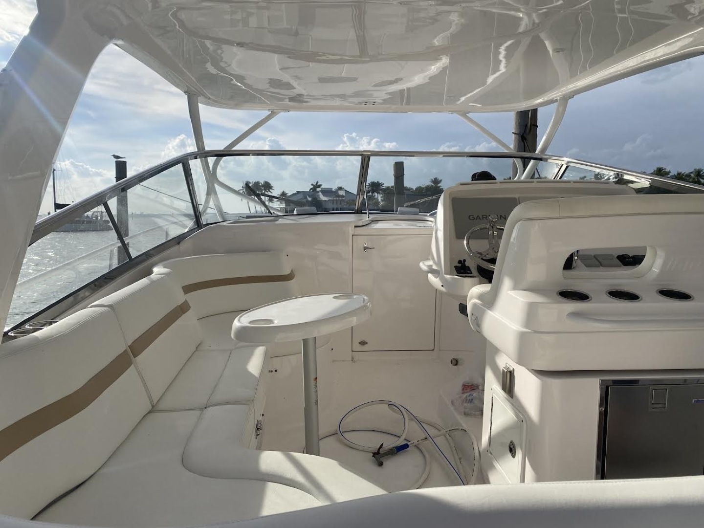 2019 Intrepid 475 Sport Yacht - Image 9