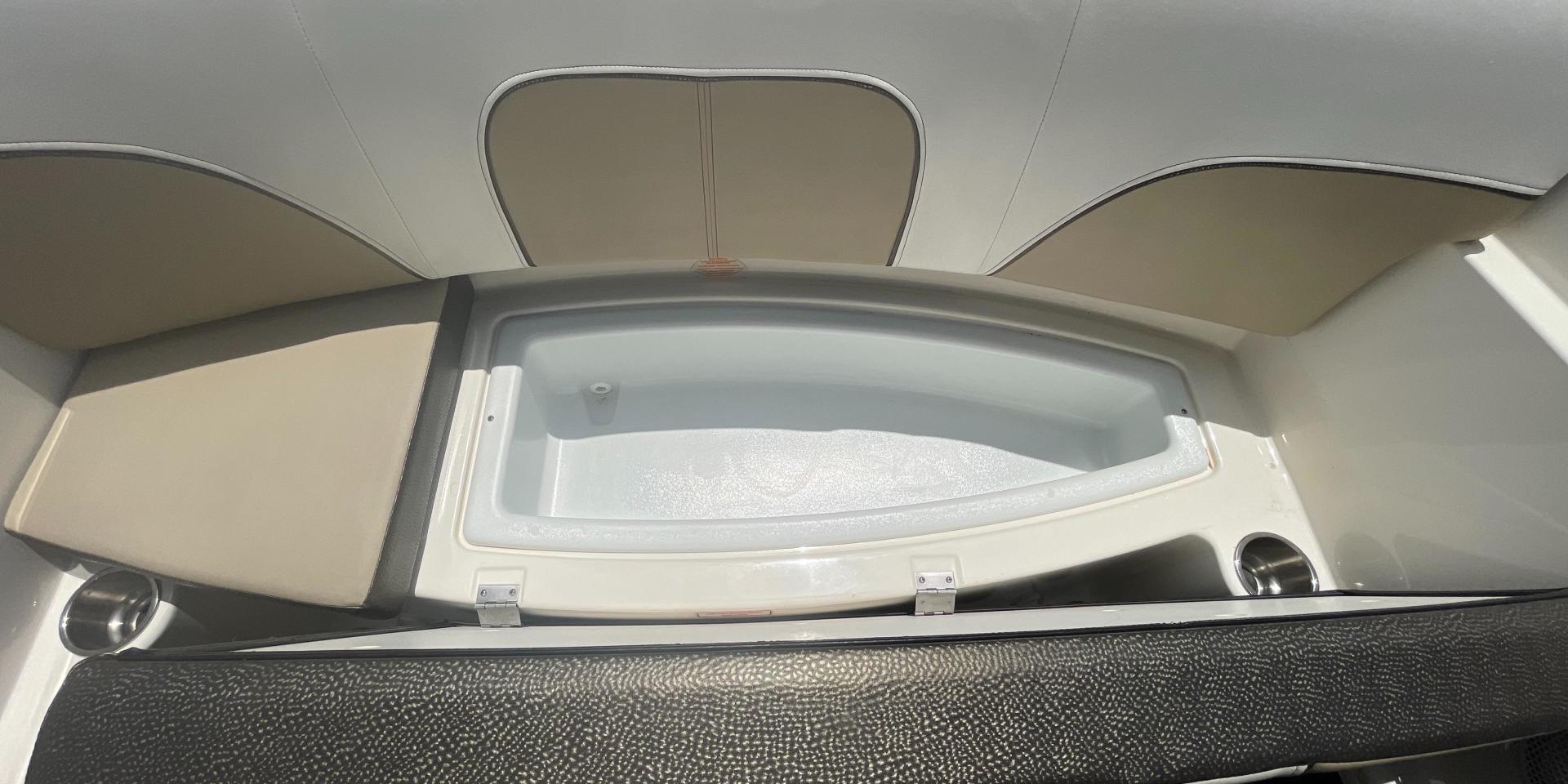 2015 Sea Ray 190 Sport - Image 20