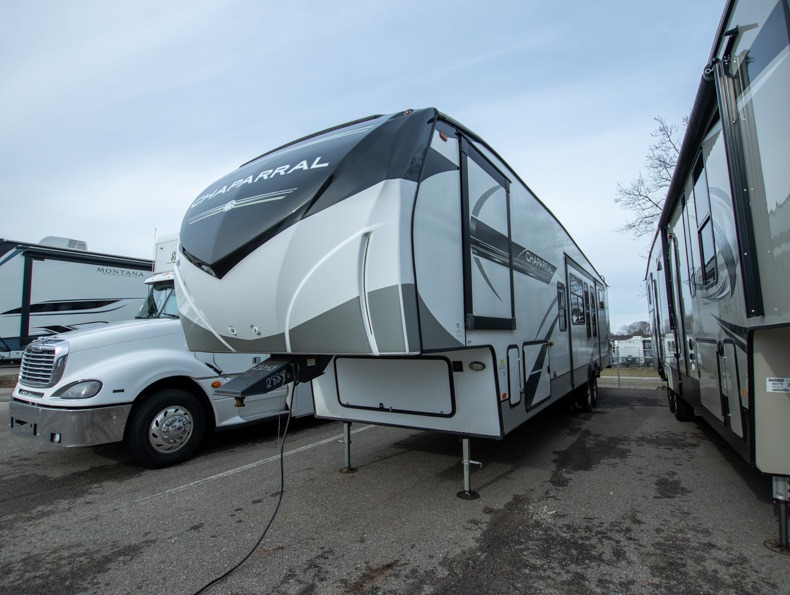 2022 Coachmen Chaparral 367BH - Image 4