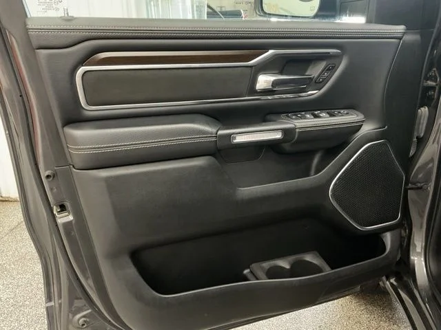2022 Ram Ram 1500 Pickup Crew Cab Laramie 4WD - Image 12
