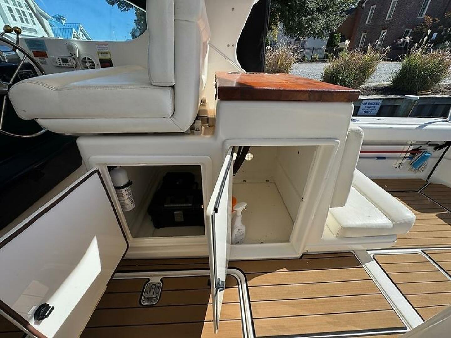 2000 Tiara Yachts 3500 Open - Image 13