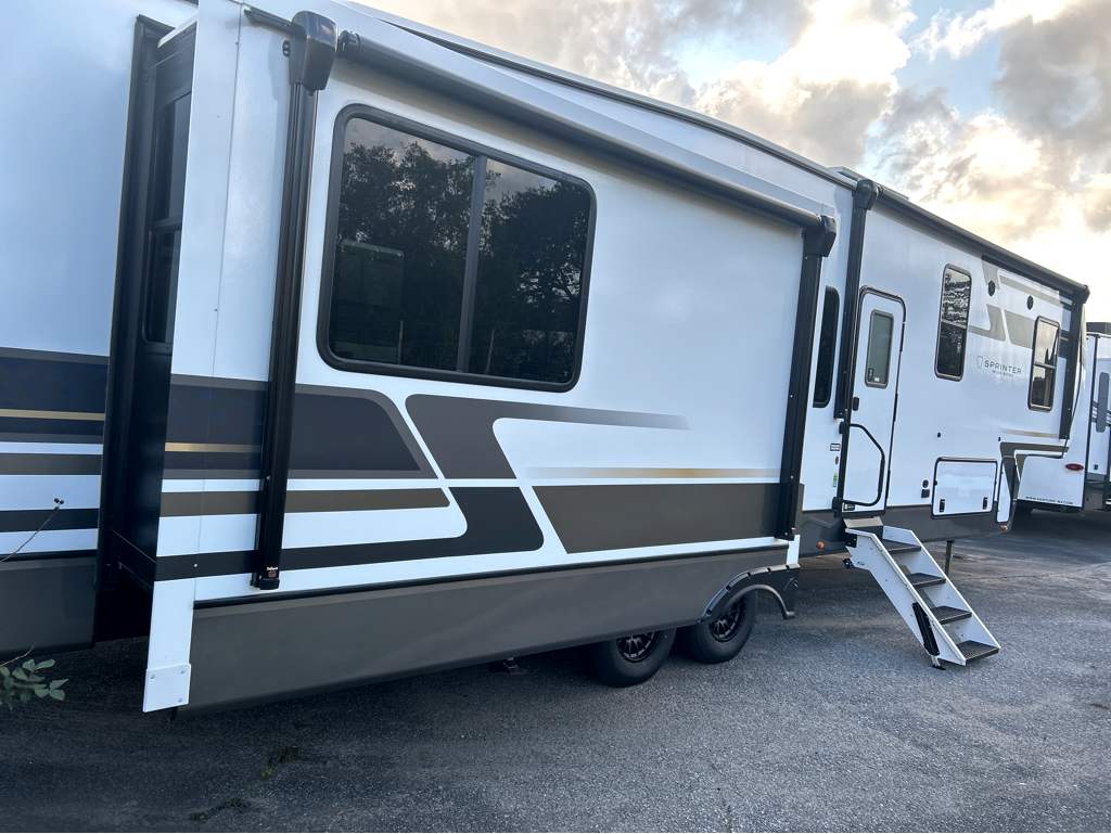 2026 Keystone SPRINTER 3520RDS - Image 7