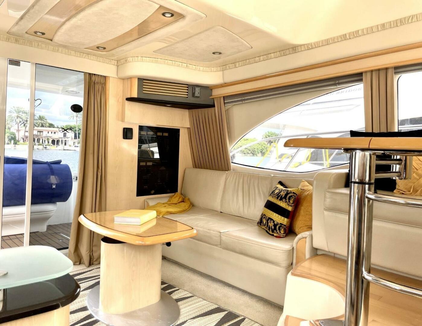 2004 Sea Ray 42 Sedan Bridge - Image 13