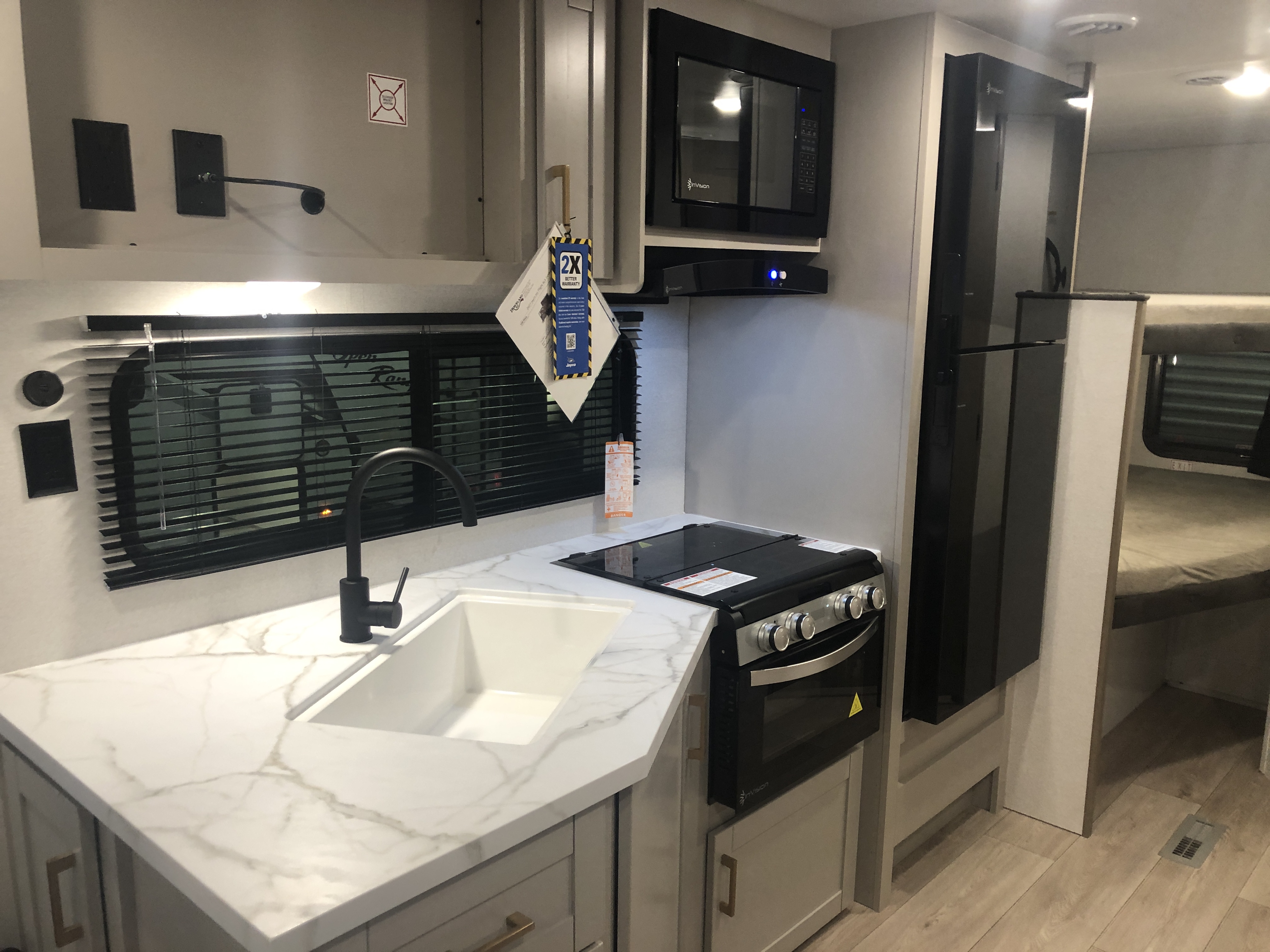 2027 Jayco Jay Flight SLX 245BHSW - Image 8