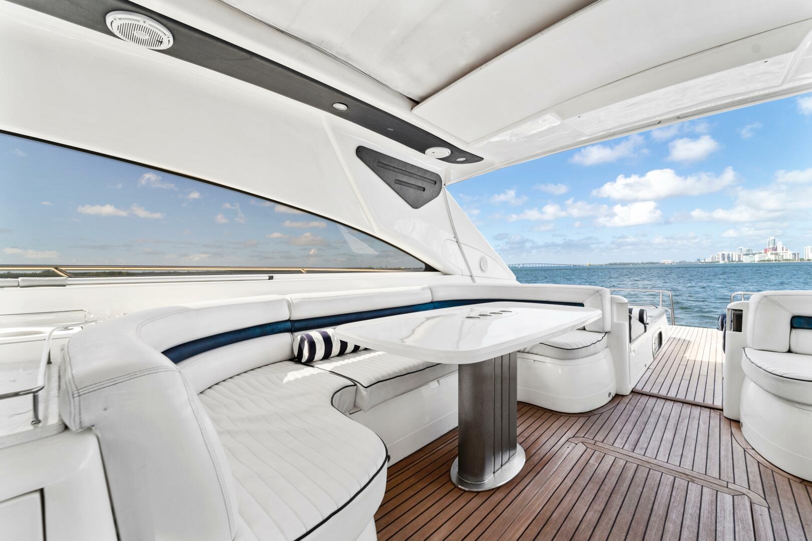 2002 Princess V65 - Image 9