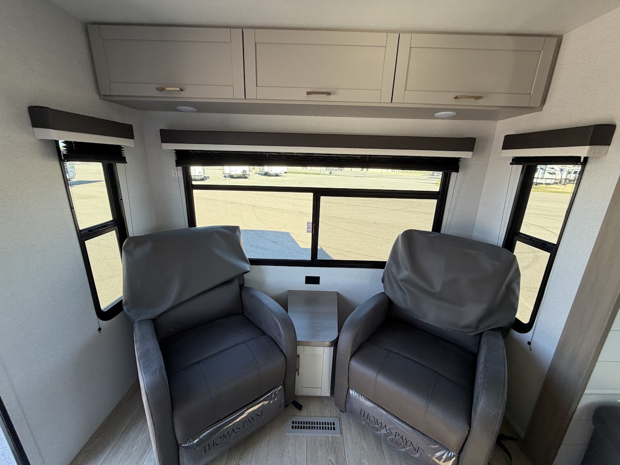 2027 JAYCO JAY FLIGHT 262RLS - Image 9