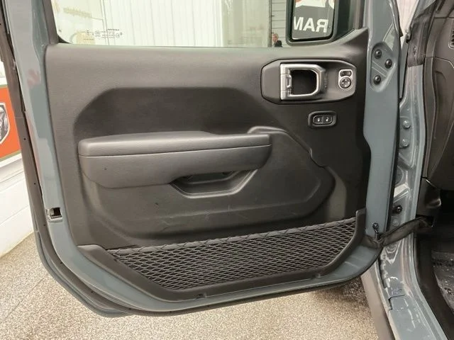 2025 Jeep Wrangler 4xe Rubicon 4x4 - Image 10