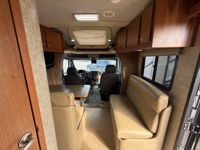 2009 Itasca Navion iQ 24DL - Image 17