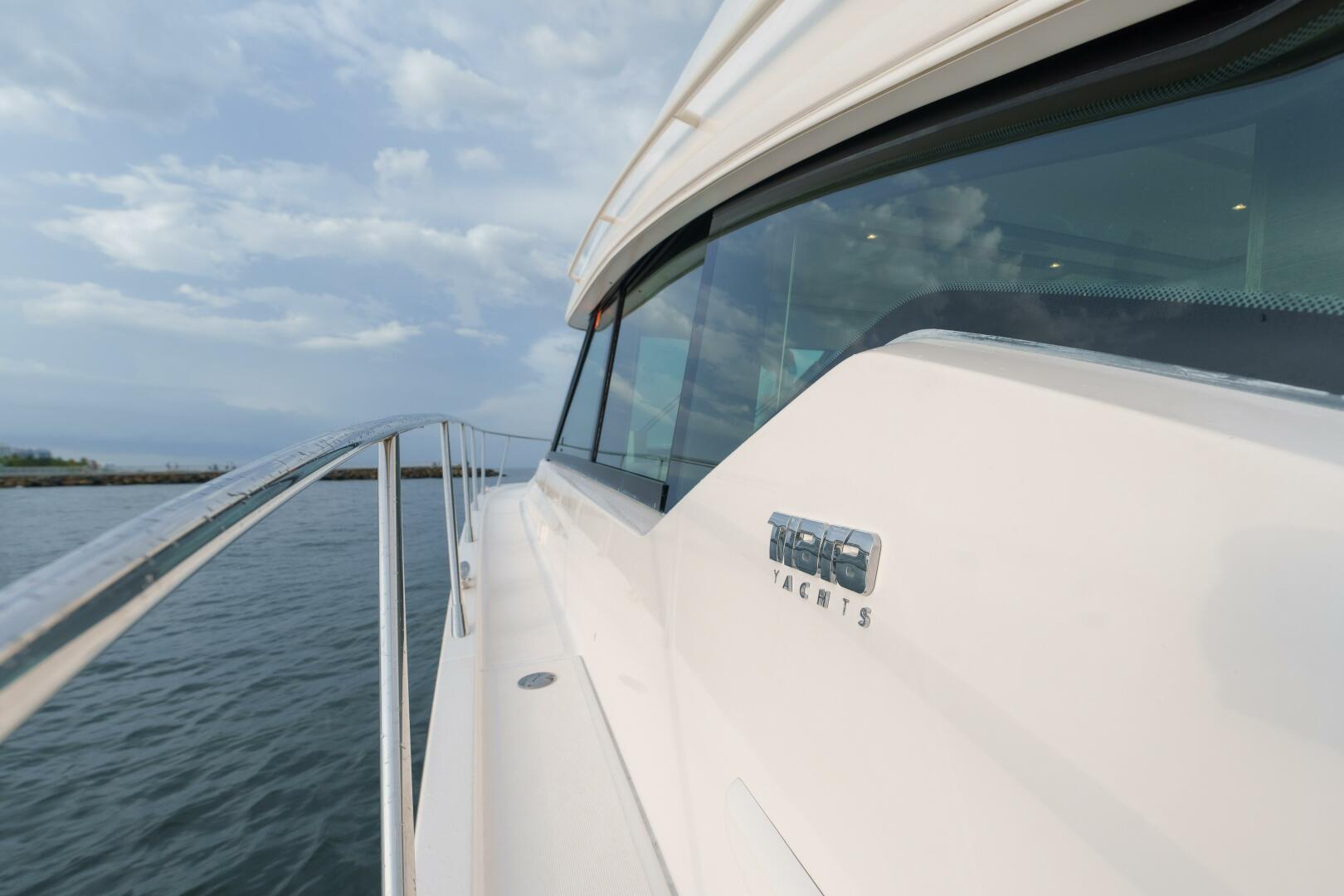 2017 Tiara Yachts C53 Coupe - Image 10