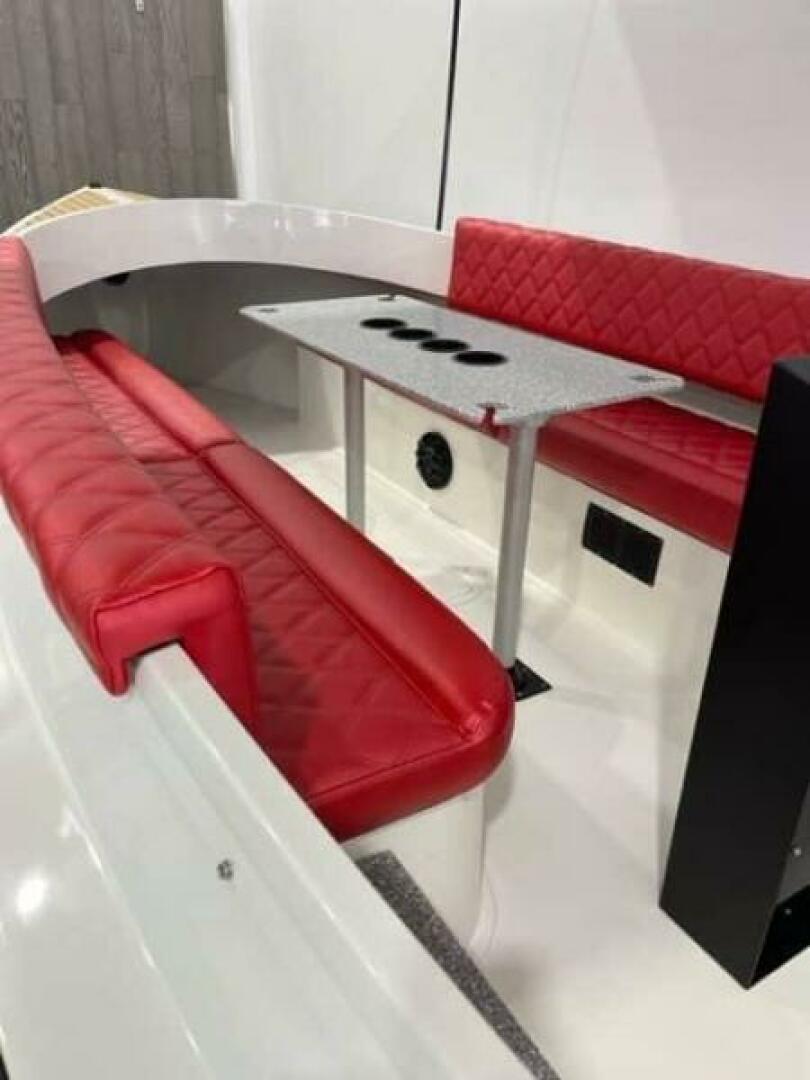 2024 Vision WX Tritoon - Image 80