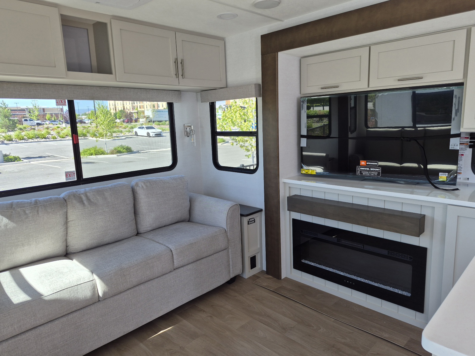 2027 Alliance RV Avenue 298RL - Image 7