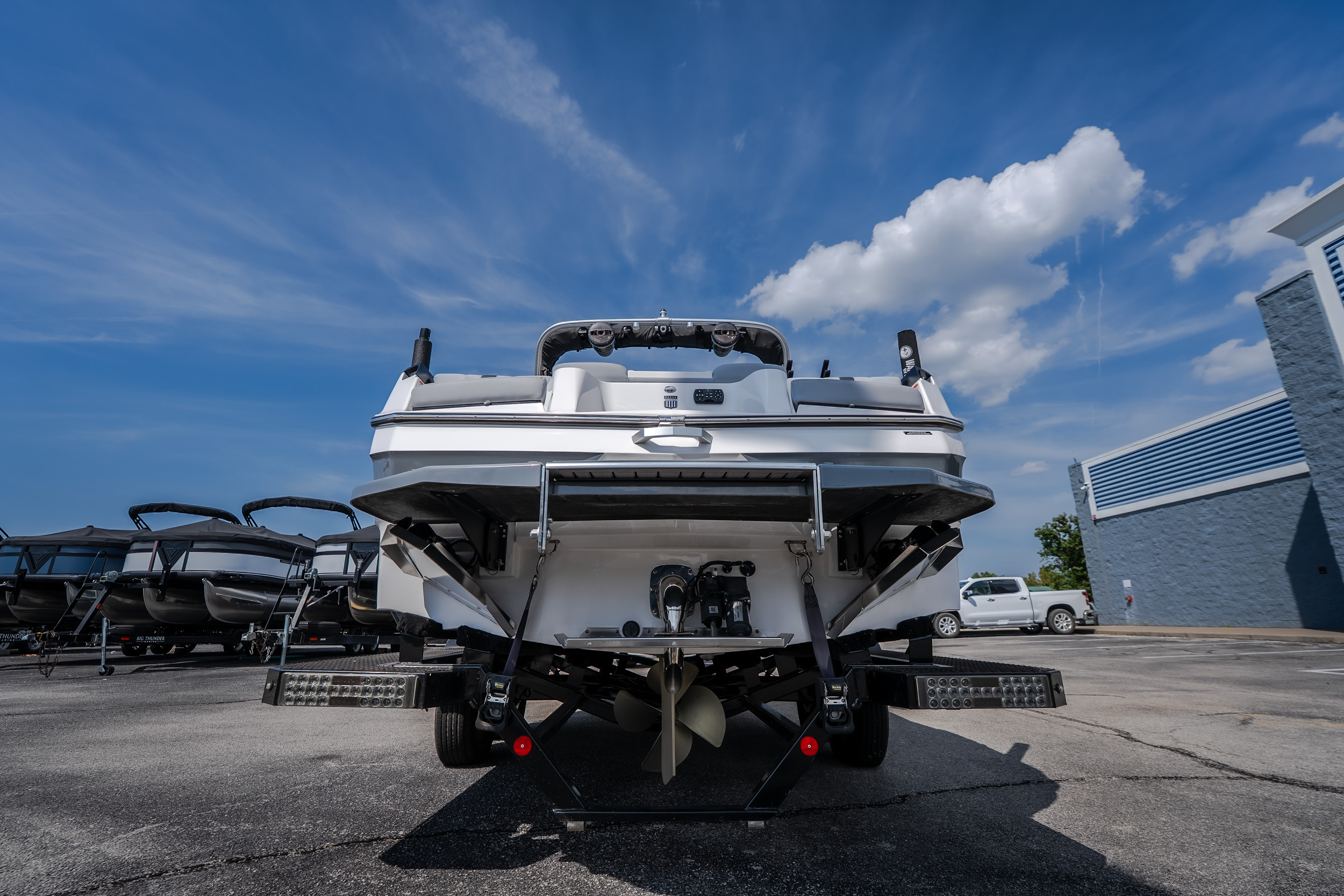 2024 MasterCraft XT25 - Image 9