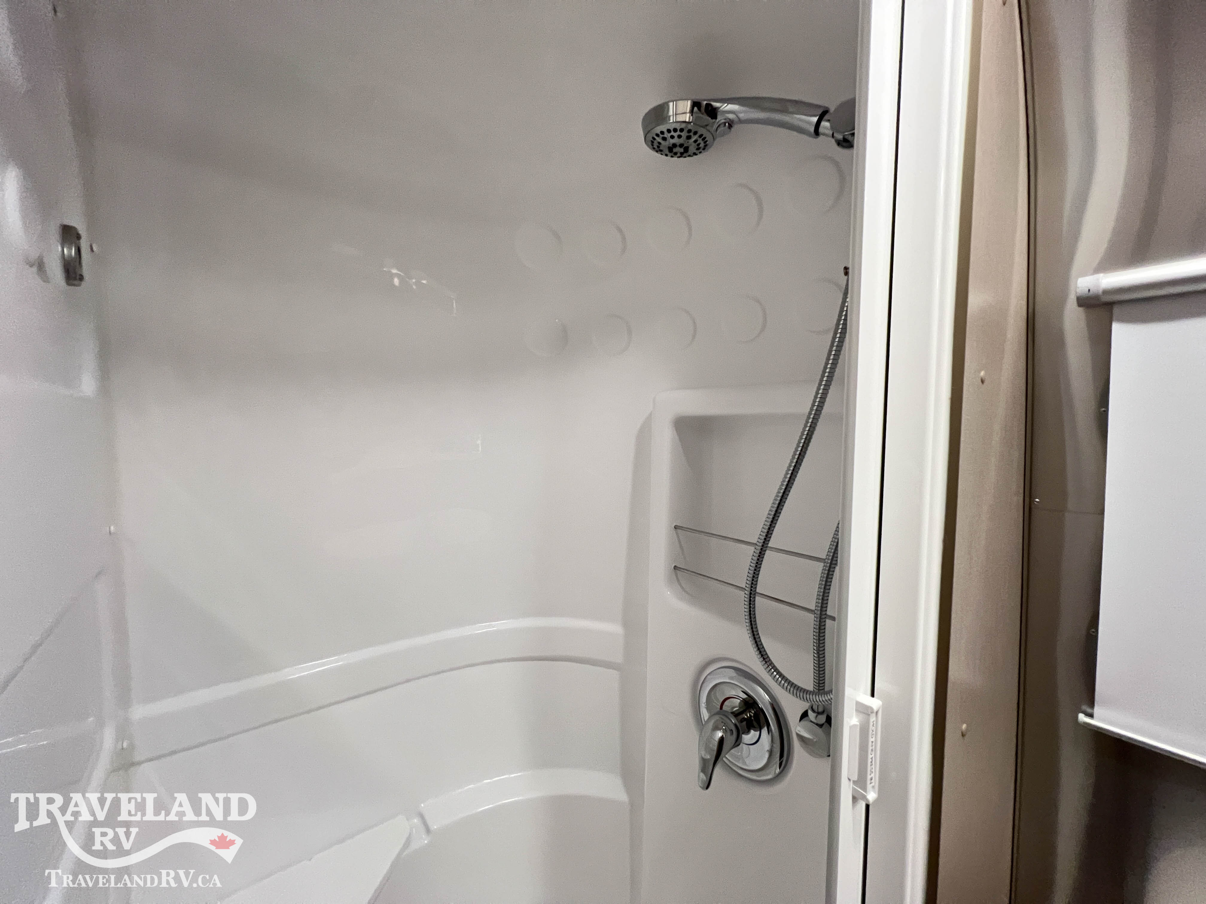 2026 Airstream Caravel 20FB - Image 25