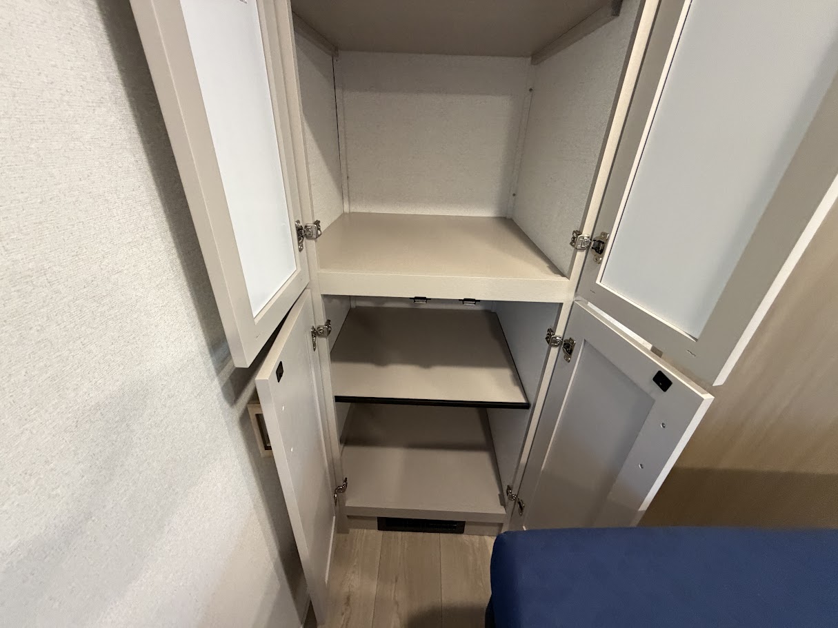 2027 JAYCO JAY FEATHER 25RLSL - Image 32