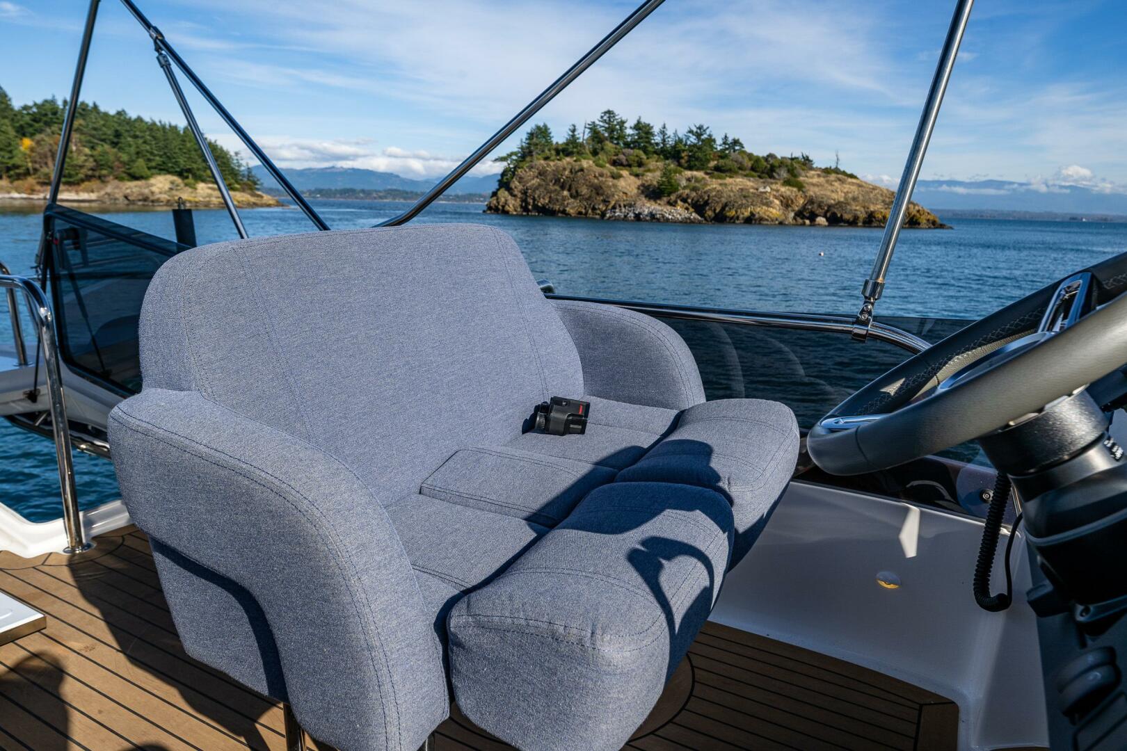 2023 Nimbus 405 Flybridge - Image 15
