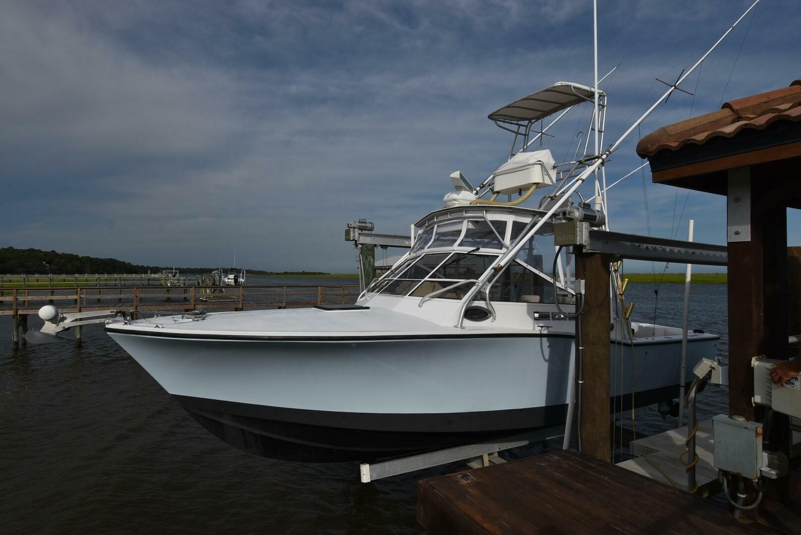 2001 Carolina Classic 28 Express Fisherman - Image 1