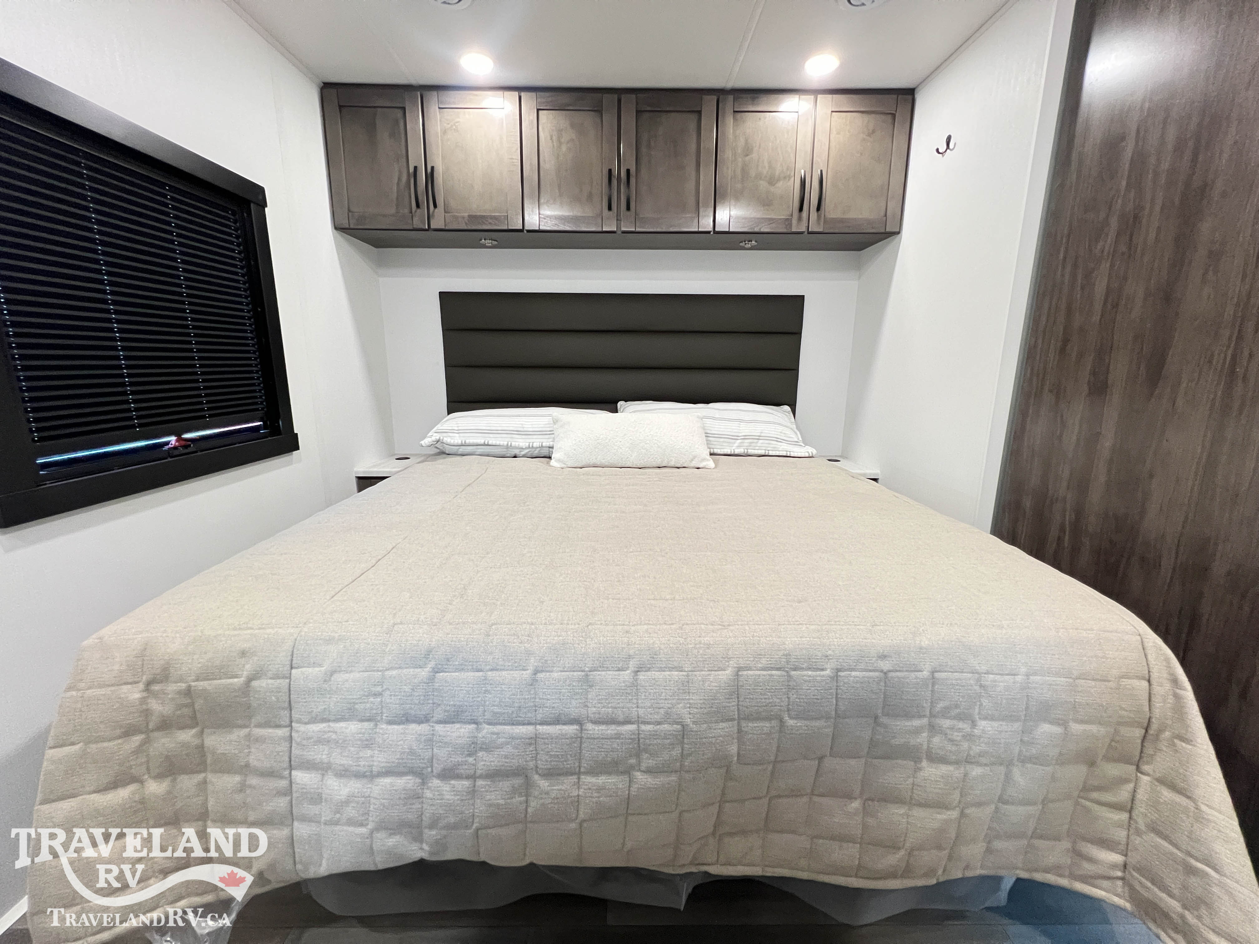2026 Entegra Coach Vision XL 34G - Image 40