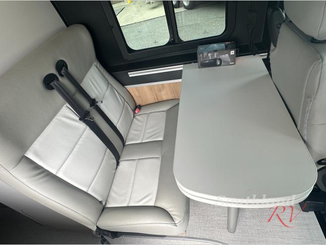 2026 Airstream Rangeline Base - Image 17