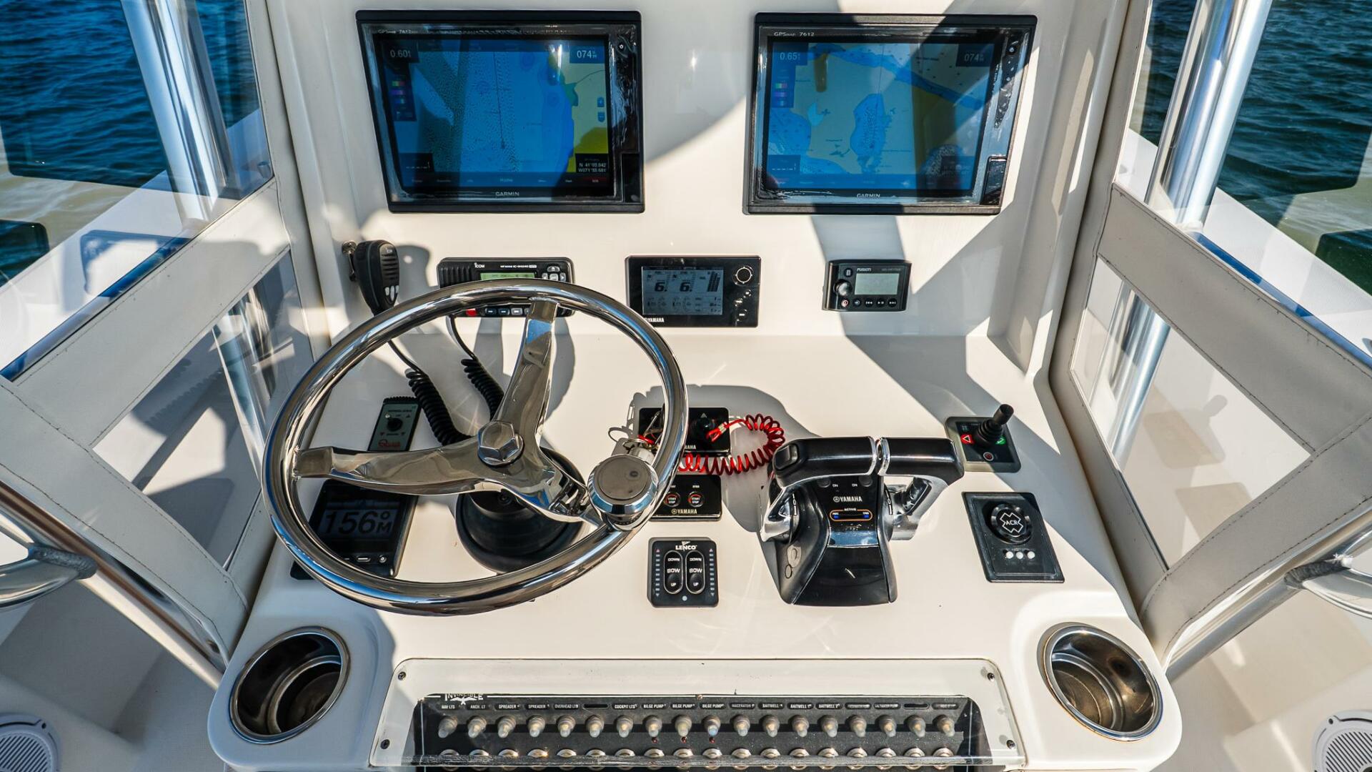 2016 Invincible 33 Open Fisherman Base - Image 19