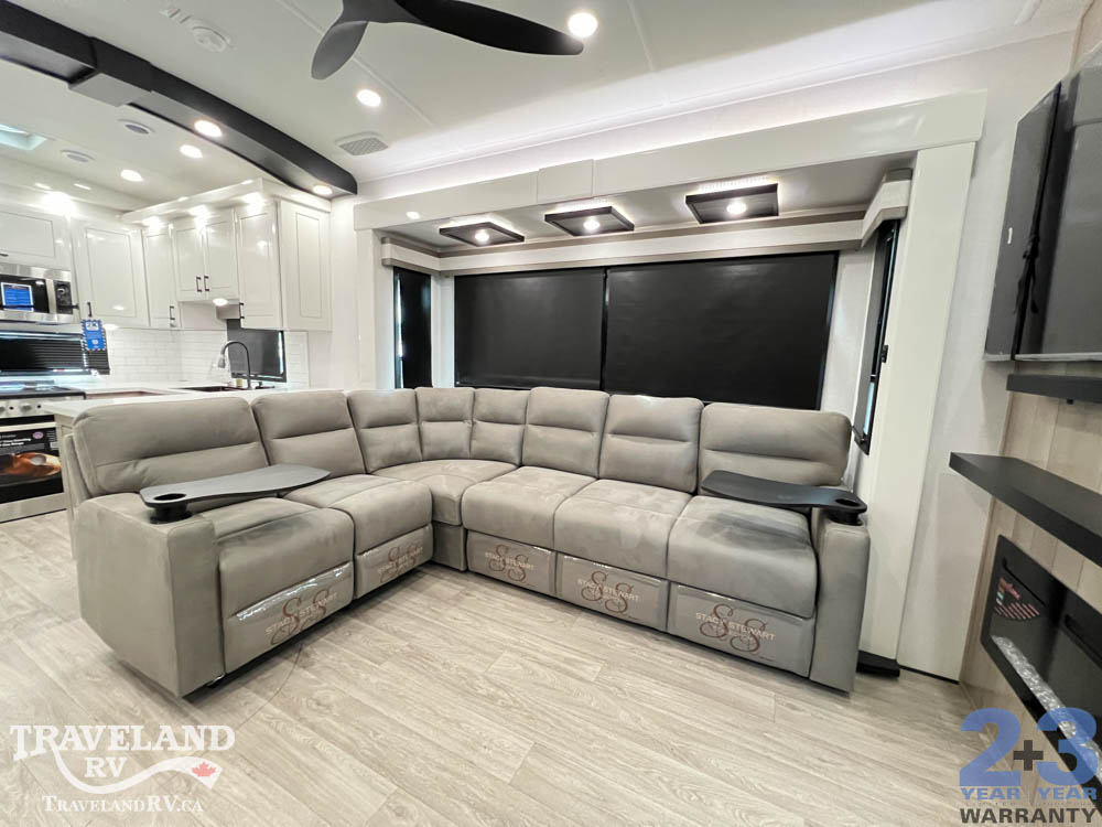 2027 Jayco Pinnacle 38FBRK - Image 27