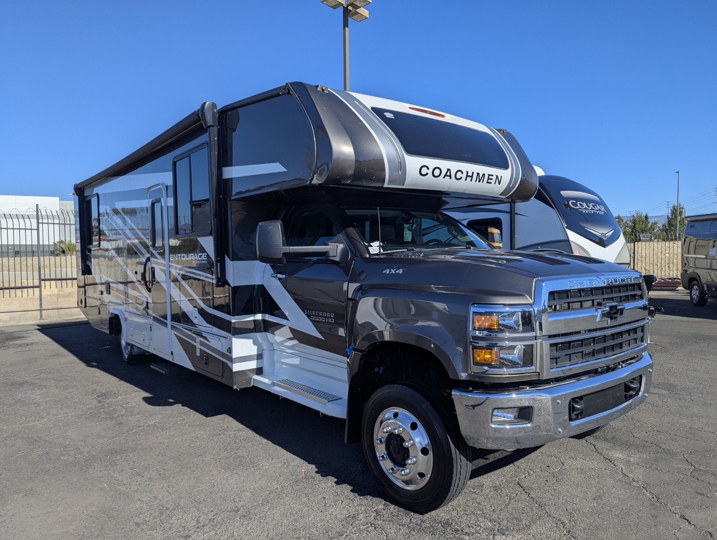 2026 Coachmen Entourage 320LV - Image 1